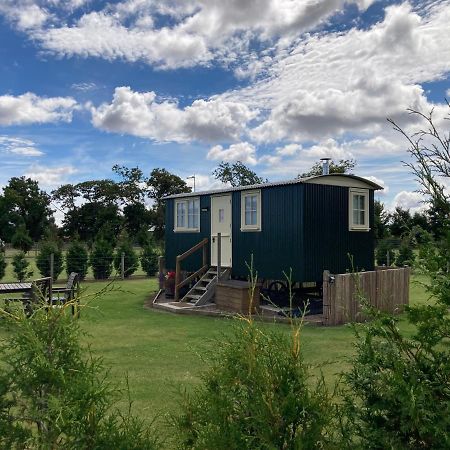 The Hawthorn Shepherds Hut Eyemouth Exterior photo