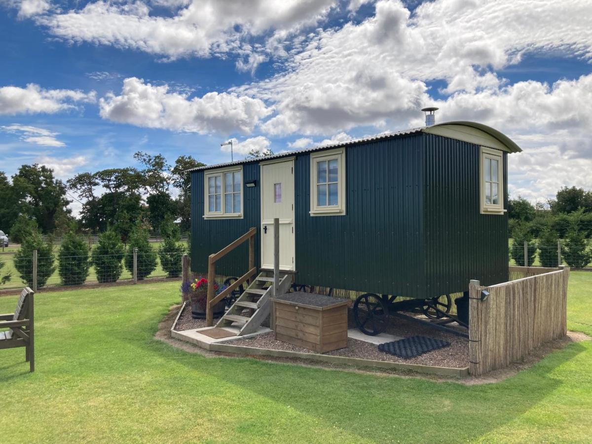 The Hawthorn Shepherds Hut Eyemouth Exterior photo