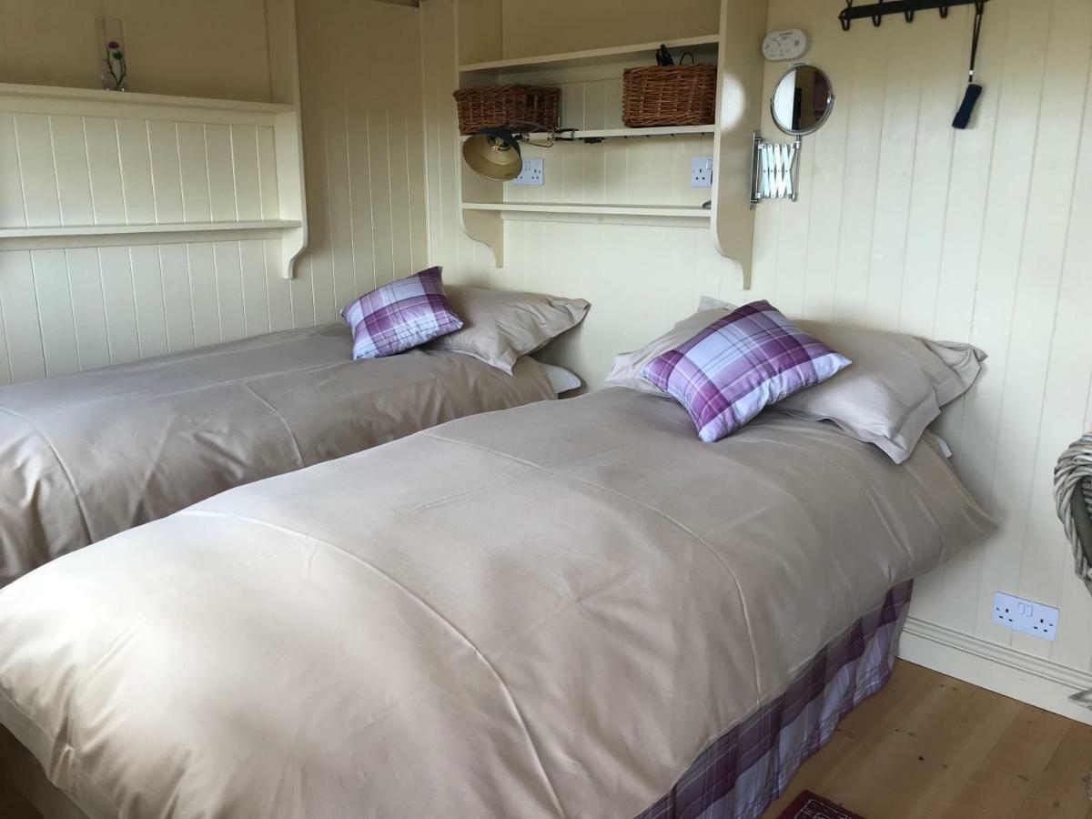 The Hawthorn Shepherds Hut Eyemouth Exterior photo