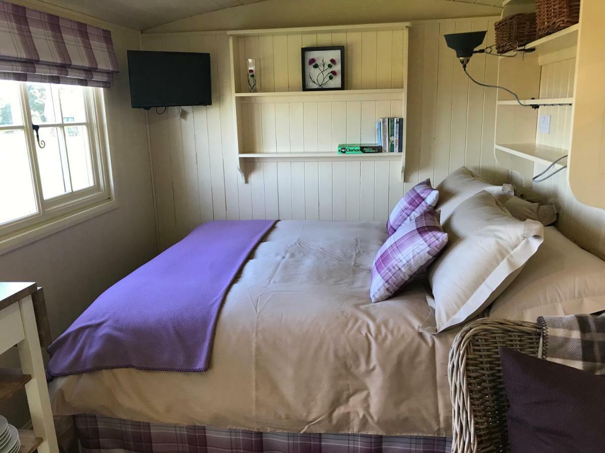 The Hawthorn Shepherds Hut Eyemouth Exterior photo